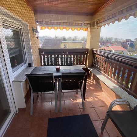 Ferienwohnung „Thea“ Бад Лаузик Екстериор снимка